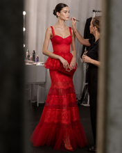 Carica l'immagine nel visualizzatore di Gallery, Red French Lace Peplum Gown