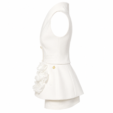 Carica l'immagine nel visualizzatore di Gallery, White Vest and a Skirt set with Handcrafted Taffeta Flowers