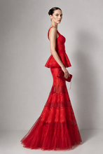 Carica l'immagine nel visualizzatore di Gallery, Red French Lace Peplum Gown