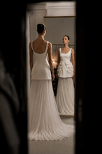 Загрузить изображение в средство просмотра галереи, Couture Taffeta Flower Wedding Dress