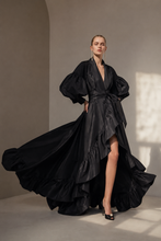 Загрузить изображение в средство просмотра галереи, Black Kimono Gown