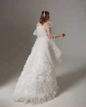 Загрузить изображение в средство просмотра галереи, Aphrodite Wedding Skirt