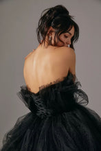 Загрузить изображение в средство просмотра галереи, Lola Strapless Tulle Tiered High-Low Gown