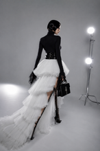 Görseli Galeri görüntüleyiciye yükleyin, Sculpted Tulle Couture Skirt
