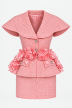 Charger l'image dans la galerie, Sculptured tweed flower set in peach color
