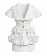 Carica l'immagine nel visualizzatore di Gallery, The Sculpted Pearl Tweed Set
