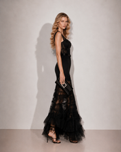 Charger l'image dans la galerie, French Lace Corset Gown
