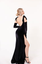 Загрузить изображение в средство просмотра галереи, Alexa Black Velvet Dress
