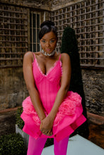 Carica l&#39;immagine nel visualizzatore di Gallery, Pink Roses Mini Dress
