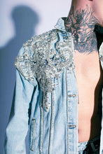 Carica l&#39;immagine nel visualizzatore di Gallery, His Couture Denim Jacket
