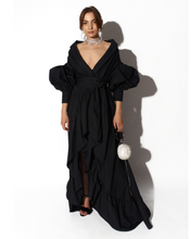 Carica l&#39;immagine nel visualizzatore di Gallery, Black Kimono Gown by Morphine Fashion
